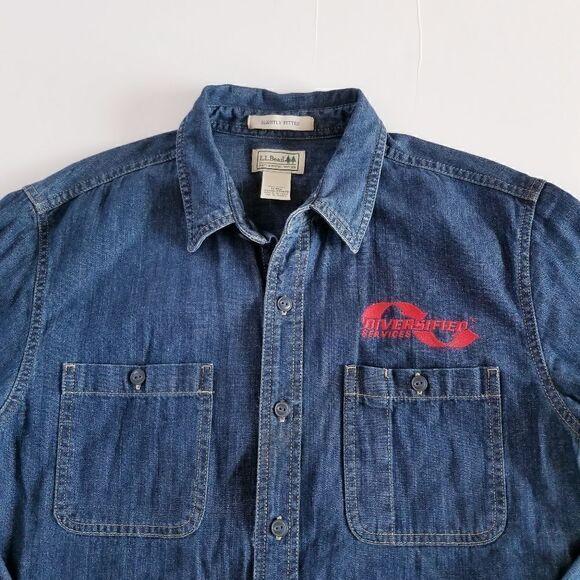 ll bean denin work shirt long sleeve sz medium slightly fitted button up - Picture 3 of 8